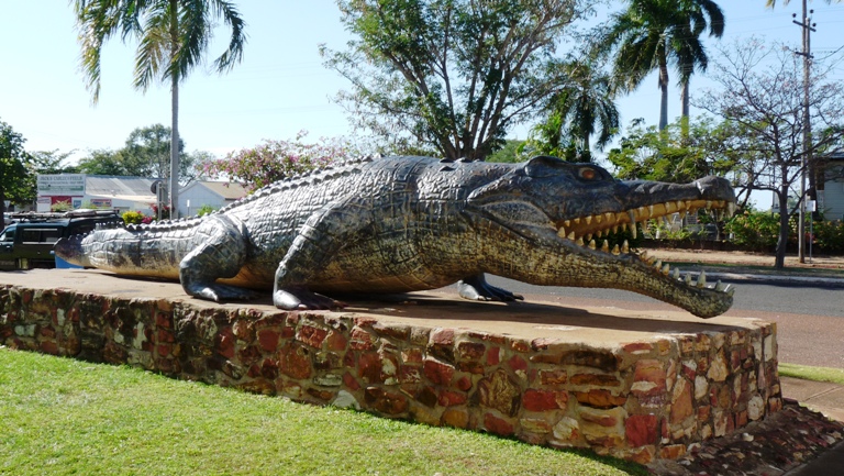 Nachbildung des größten erlegten Krokodils in dieser Gegend - Länge 8,63 m